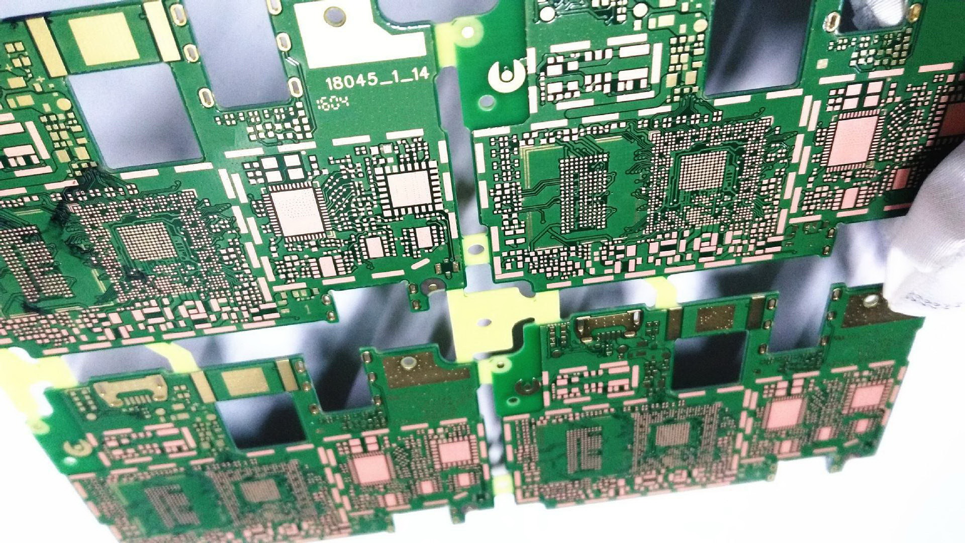 多層次感受PCB板內(nèi)部結(jié)構(gòu)，原來長這樣！